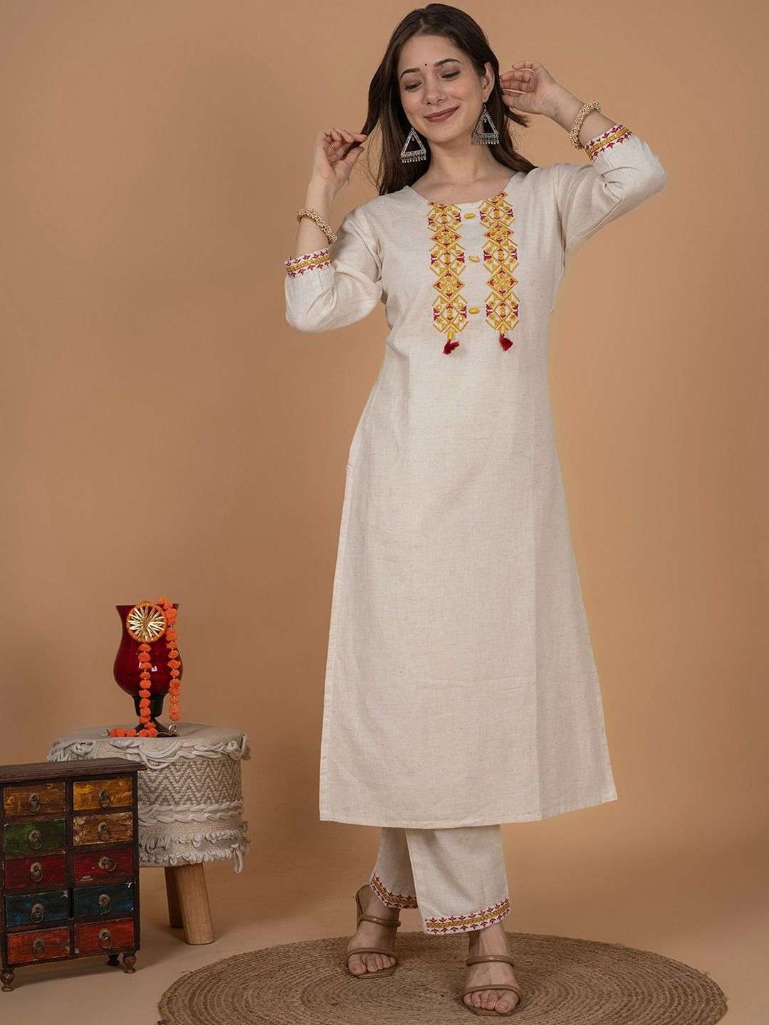 Embroidered Chikankari Lucknowi Kurti Cotton Kurta for Women Handmade  Ethnic Casual Office Wear Pure Cotton Dress Gift for Her FREE SHIPPING -  Etsy Denmark