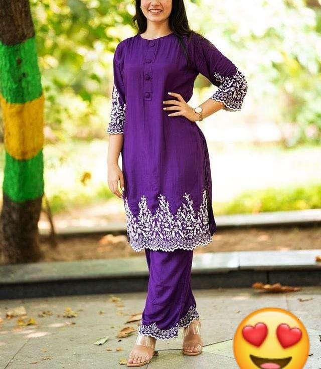 Super Comfortable Beautiful Purple Lucknowi Chikankari Kurta for  Women/girls, Casual/partywear Ready to Wear Embroidered Long Straight Kurti  - Etsy
