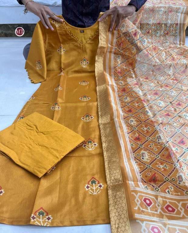 MONICA VOL-98 BY ASLIWHOLESALE DESIGNER PURE BANARASI SILK DRESS-00231