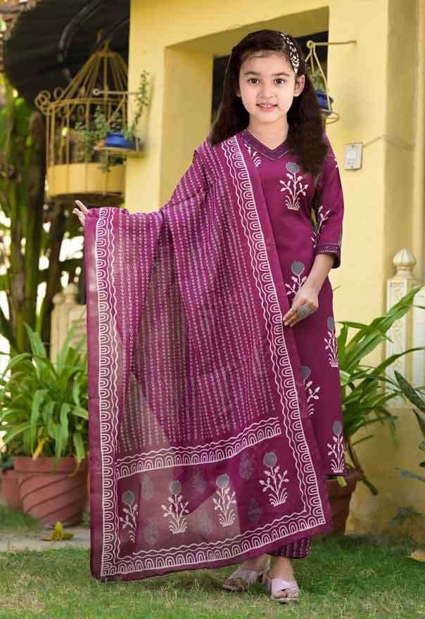 96 SERIES BY ASLIWHOLESALE DESIGNER PURE COTTON PRINTED KIDS DRESSES-00293