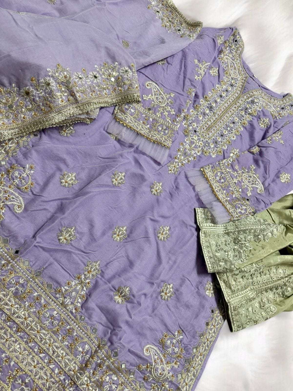 ZIAAZ 378 PURE VELVET EMBROIDERY PAKISTANI DRESSES-00201