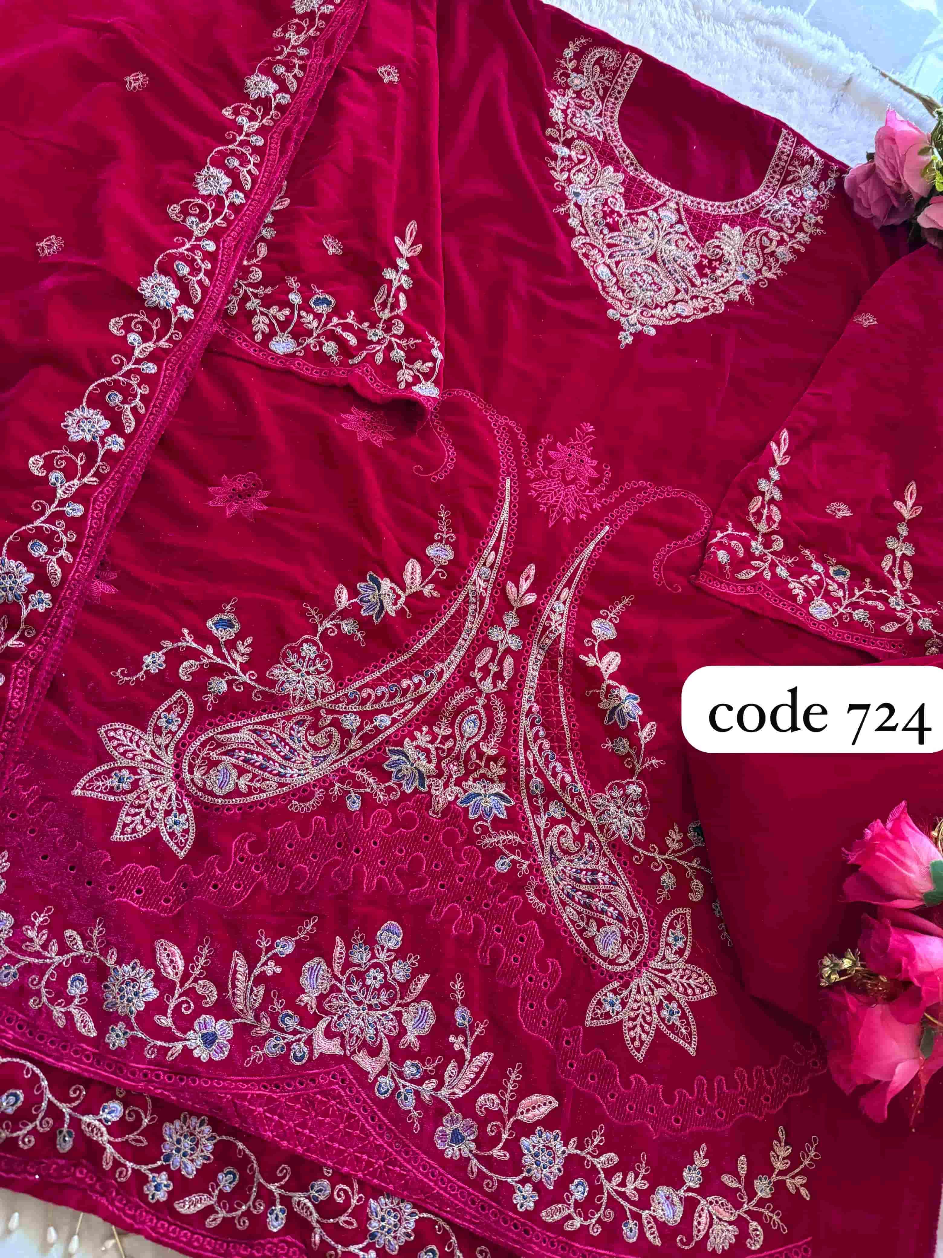 ZIAAZ 724 PURE VELVET EMBROIDERY PAKISTANI DRESS-00201