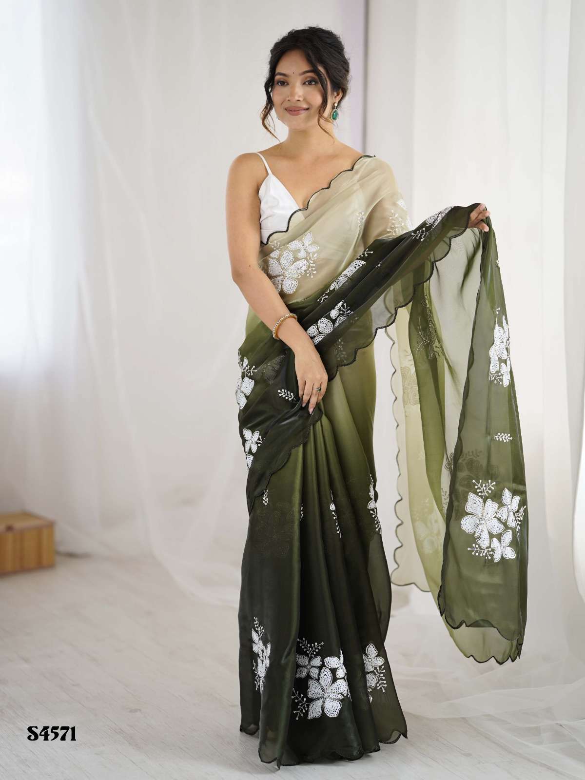 MAHOTSAV AARANA S-4570 TO S-4577 SERIES PURE JIMMY CHOO EMRBOIDERY SAREES-00276