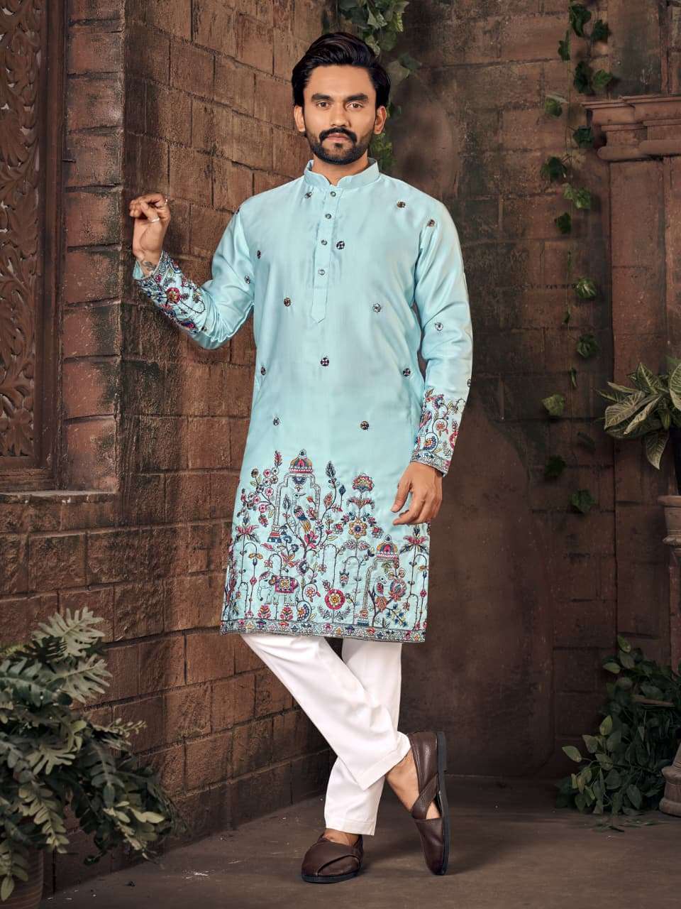 VANTARA BY ASLIWHOLESALE DESIGNER PURE SILK EMBROIDERY MEN KURTA-00179