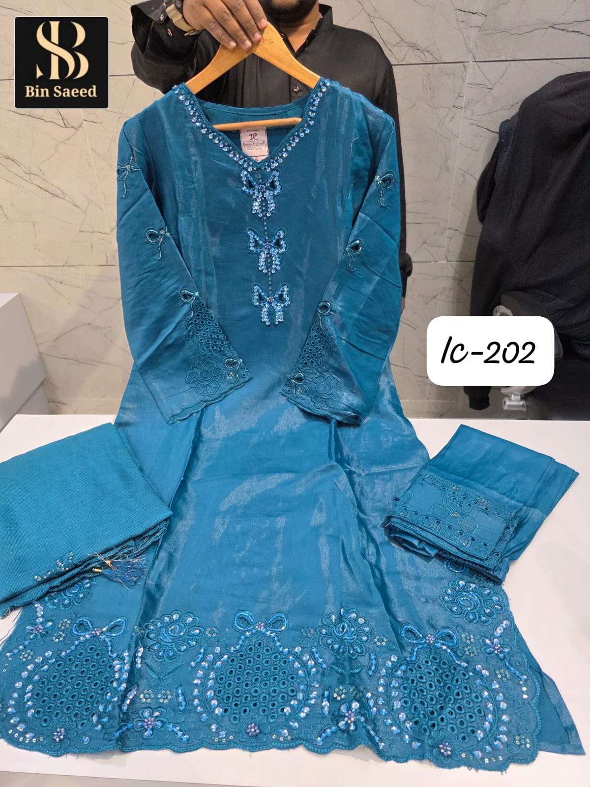 BIN SAEED IC-202 FANCY STITCHED PAKISTANI SUITS WITH DUPTTA-00272