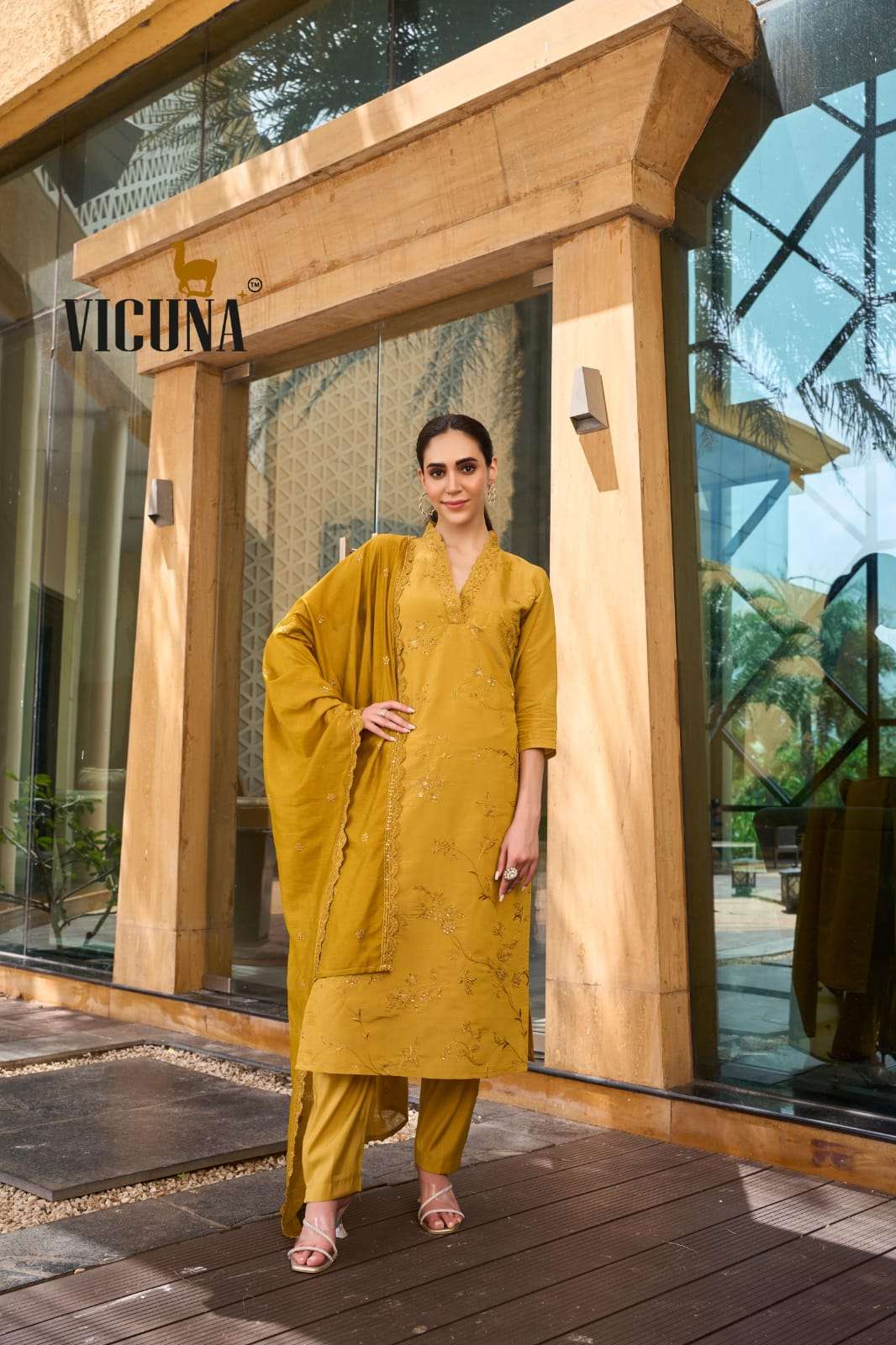 VICUNA 120 MUSTAD ROMAN SILK EMBROIDERY STRAIGHT-CUT PUNJABI SUITS-00322