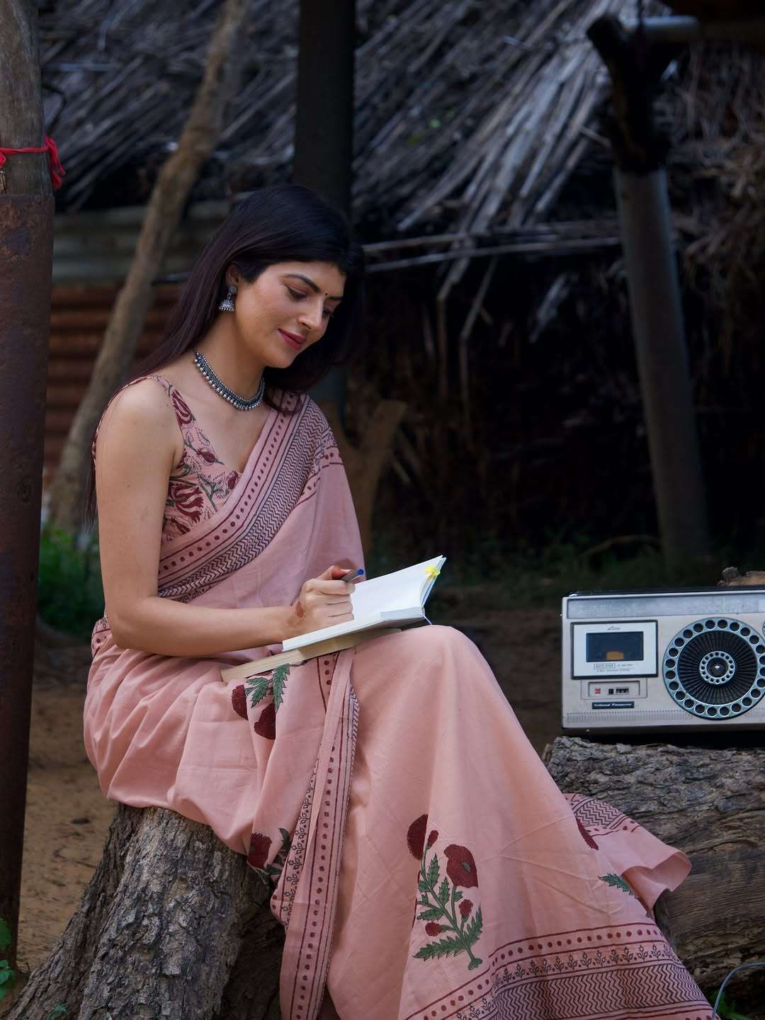 DEVYANI VOL-162  BY ASLIWHOLESALE LINEN COTTON PRINTED SAREES-00259