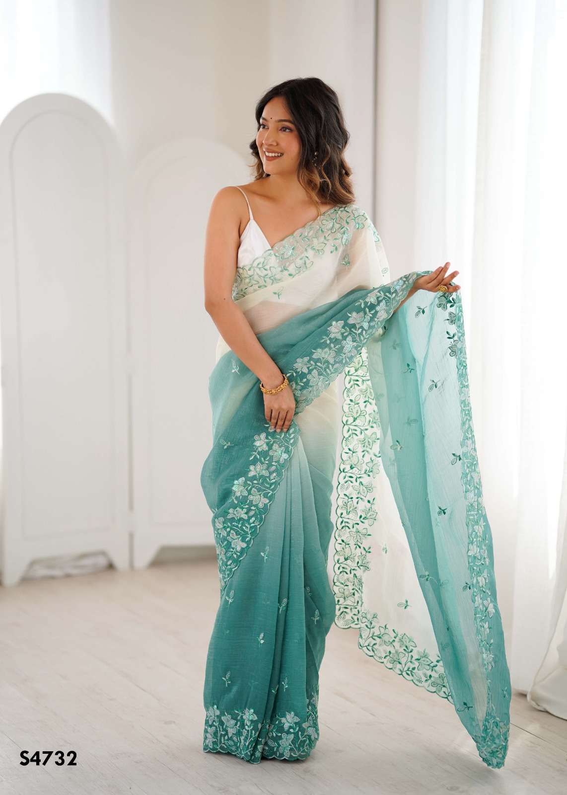 MAHOTSAV AADARSHINI S-4732 TO S-4736 SERIES CRUNCHY EMBROIDERY WORK SAREES-00276