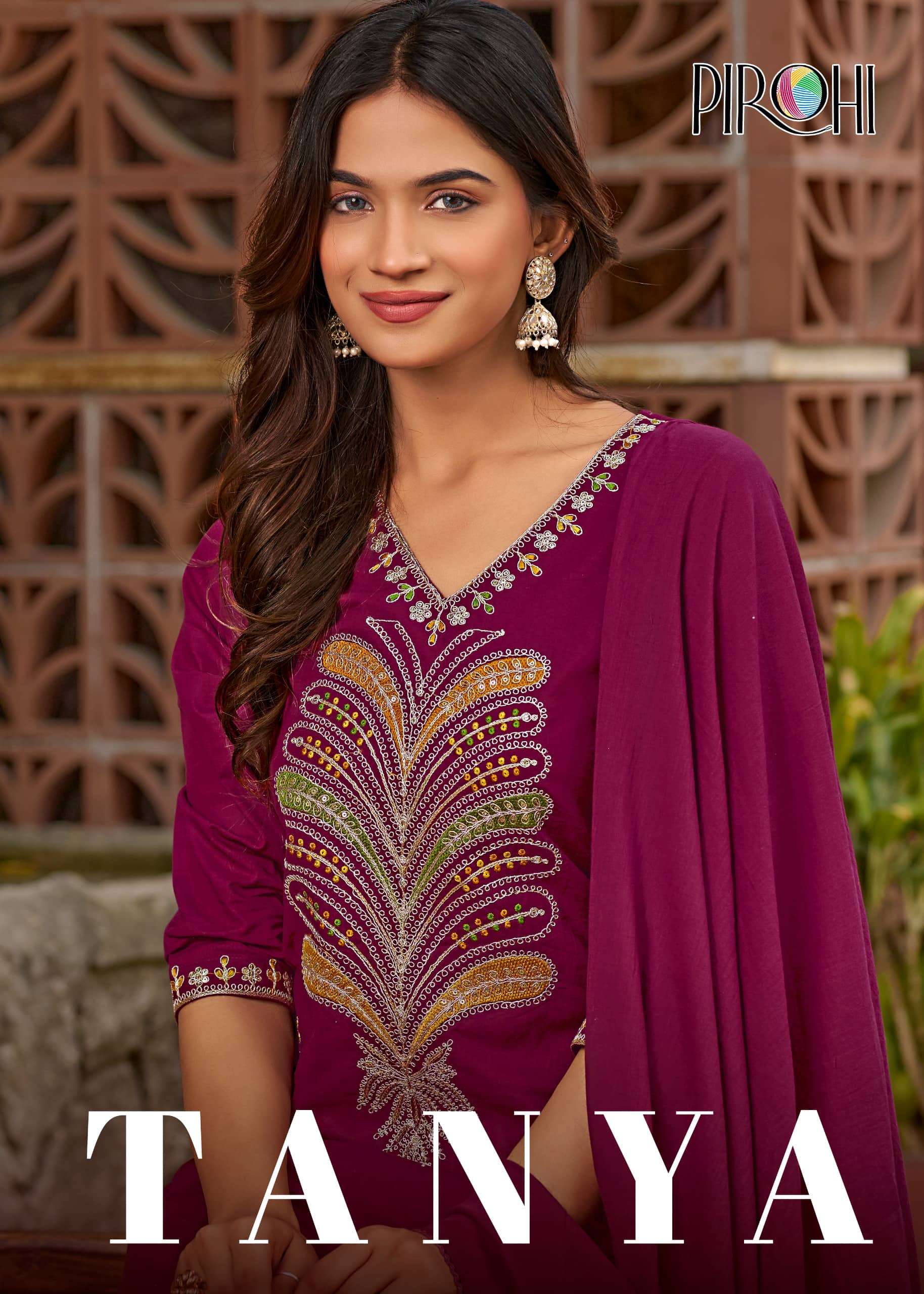 PIROHI TANYA 01 TO 04 SERIES COTTON EMBROIDERY STITCHED SUIT SET-00014